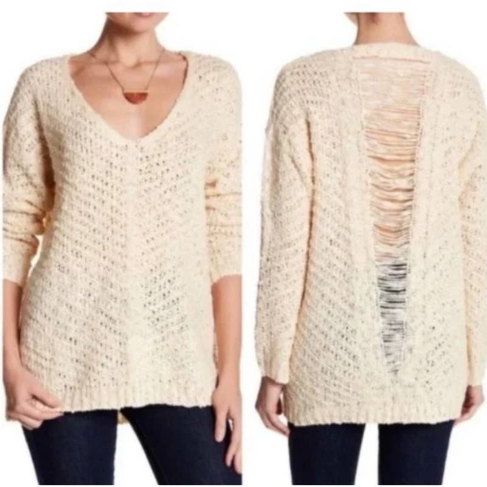 ASTR THE LABEL Cream Shredded Back Long Sleeve V-Neck‎ Sweater Women's XS